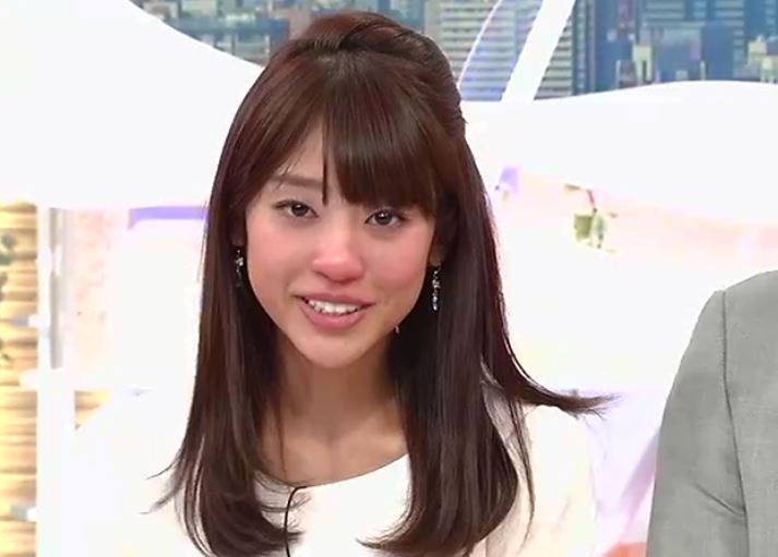 麻希 岡添 岡副麻希アナ、しなやか美ボディの秘訣を公開！開脚動画にファン「さっそくやってみます！」